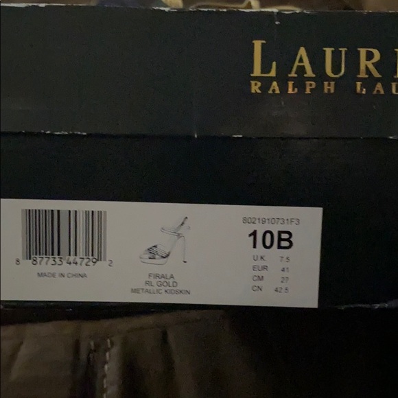 Brand new Ralph Lauren Gold sandal w/wood platform - Picture 7 of 7
